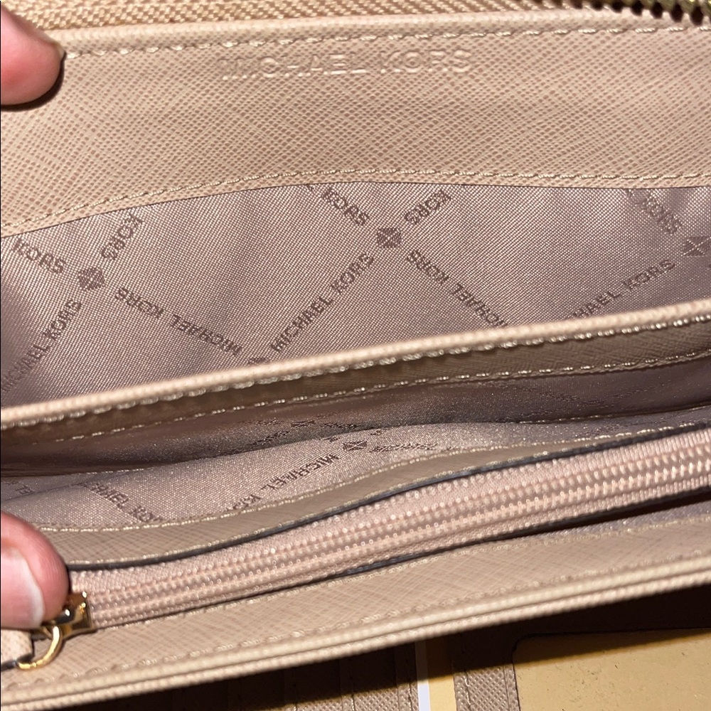Michael Kors Beige and Brown Wristlet Wallet. NWOT - Picture 9 of 15